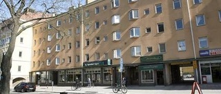 Fortsatt prisfall på bostadsrätter