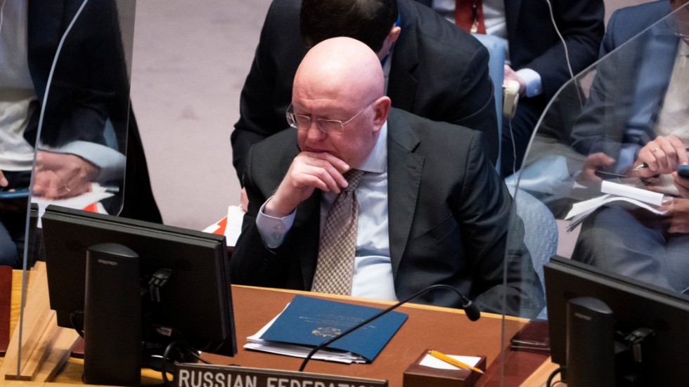 Rysslands FN-ambassadör Vasilij Nebenzia kommer inte att delta i säkerhetsrådets möte under onsdagen. Arkivbild.