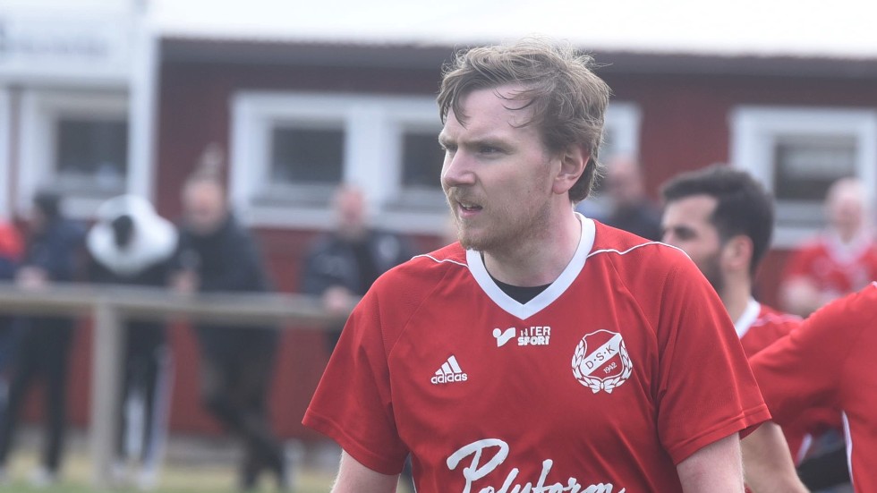 Simon Henriksson gjorde två av målen för Djursdala SK i segern med 5-0 mot Storebrol.