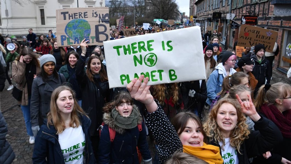 Klimatstrejkande ungdomar är inget att raljera över, skriver Hållbart Rimforsa.