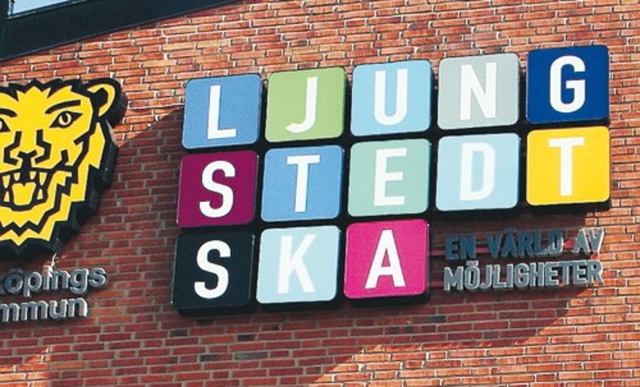 På Anders Ljungstedts gymnasium finns anpassad utbildning för rörelsehindrade.