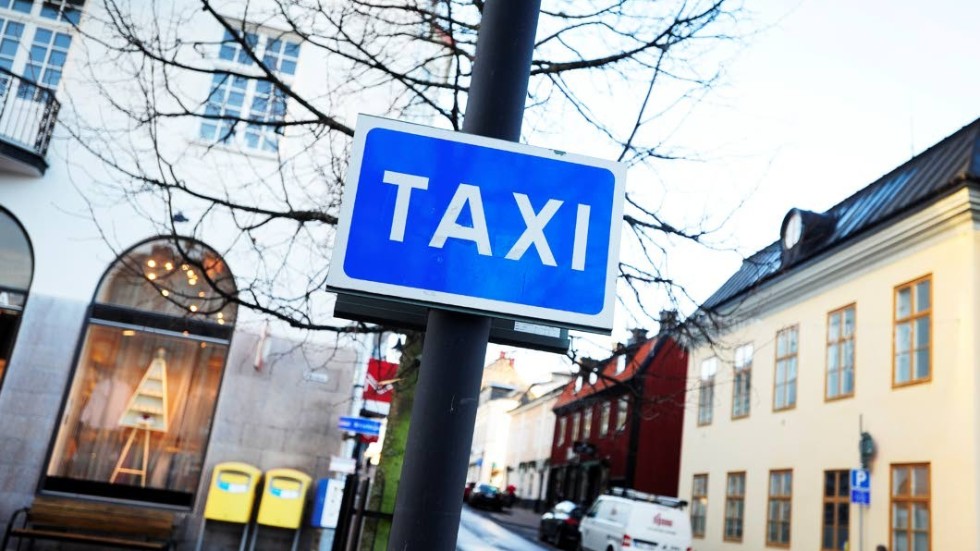 Småföretag, som till exempel taxibolag, pressar ner arbetslösheten.