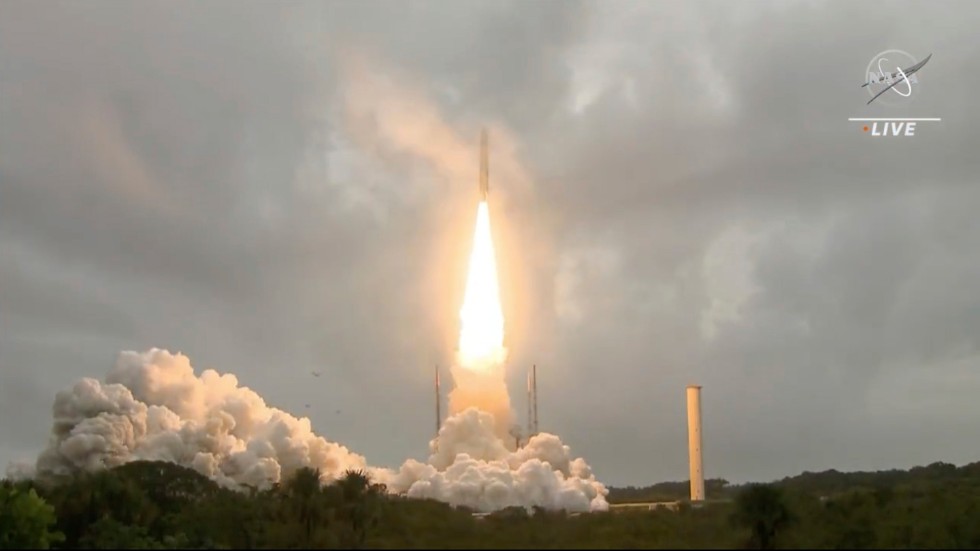 Det nya rymdteleskopet sköts upp med hjälp av raketen Ariane 5 på juldagen. Arkivbild.