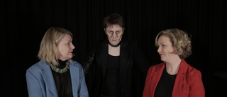Ny pjäs av Teater Sörmland: "Monstrets utbrott sätter sprätt på föreställningen"
