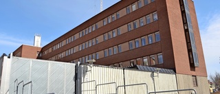 Frikänd från polishusbrand i Norsjö – nya åtalspunkten: ”Jag ska bränna ner polishuset i Skellefteå”