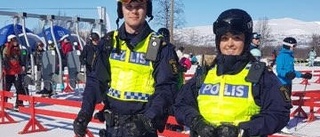 Polisen Michaela från Skellefteå patrullerar i Hemavans backar