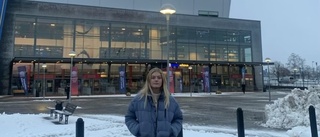 Dubbelvaccinerade Clara, 20, stoppades från hockeymatch – E-hälsomyndigheten säger att hon inte kan delta i evenemang