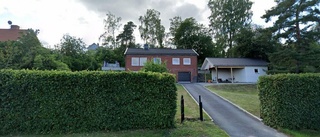 Hus på 140 kvadratmeter från 1965 sålt i Hällbybrunn, Eskilstuna - priset: 4 000 000 kronor