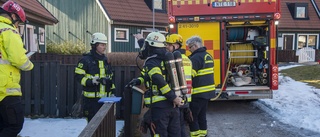 Brand i radhus på Arnö – rum kraftigt rökskadat