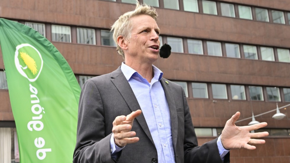 Miljöpartiets språkrör Per Bolund (MP) har, likt många andra toppolitiker, fått hot.  
