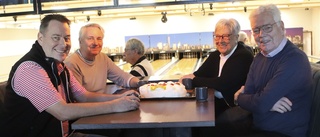 Tårtkalas när bowlinghallen firade 30-årsjubileum