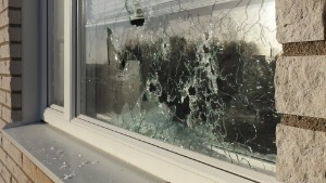 Skott avlossade mot bostad i Strängnäs
