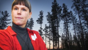 Hon kämpar för klimatet • Vill väcka frågor om skogsbruket • "Kyrkan fortsätter avverka som vanligt och vill ha vinst"