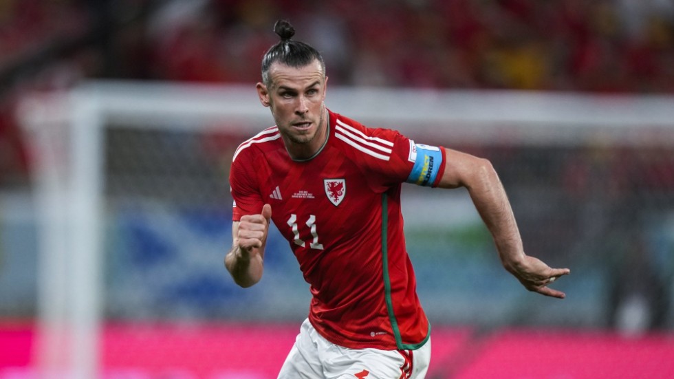 Gareth Bale avslutar fotbollskarriären.