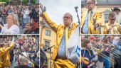 Folkfesten på Fristadstorget – hundratals samlades för att tillsammans spela Walter Kurtssons sommarklassiker: "Bättre än jag hoppats"