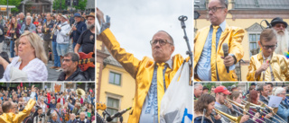 Folkfesten på Fristadstorget – hundratals samlades för att tillsammans spela Walter Kurtssons sommarklassiker: "Bättre än jag hoppats"