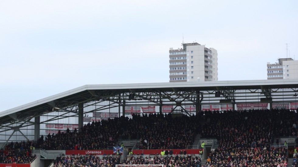 EM-arenan Brentford Community Stadium tar in 17|000 åskådare. Arkivbild.