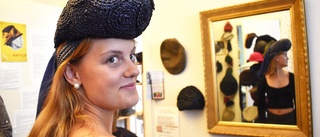 Burträsk Hattmuseum firar Hattens dag – med parad, hattwalk, allsång och picknick: ”Kan ha på sig allt som går att sätta på huvudet” 