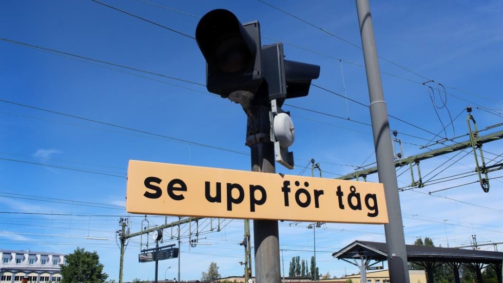 Trots tidigare incidenter och kollision med lastbil tänker Trafikverket tydligen inte förbättra säkerheten i Getå, skriver signaturen Orolig tågresenär Åby.