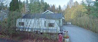 Nya ägare till 80-talshus i Hållsta - 2 995 000 kronor blev priset