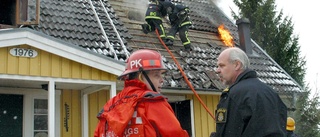 Villa förstördes vid brand