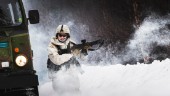 Krutrök när K4:s jägarsoldater vinterövar och skjuter skarpt: "Jag ska försöka få dem ur den farliga situationen"