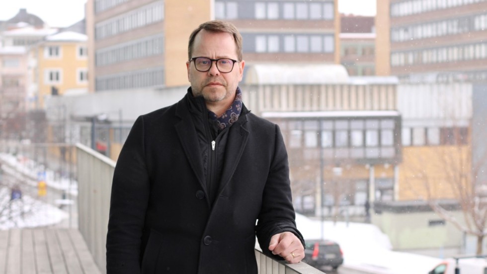 "Jag tycker om att vara en problemlösare och att jobba med drivna människor som vill mycket, men jag anser också att ödmjukhet är viktigt. Man ska vara rädda om varandra, pengar och affärer är inte allt även om många tycks tro det", säger Hans Lindkvist-Bodlund.