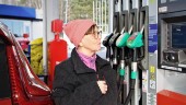 Största chockhöjningen hittills – nu kostar dieseln 28 kronor litern ✓Ann-Marie Sjöberg: "Det är hemskt"