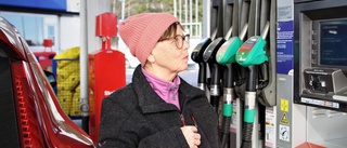 Största chockhöjningen hittills – nu kostar dieseln 28 kronor litern ✓Ann-Marie Sjöberg: "Det är hemskt"