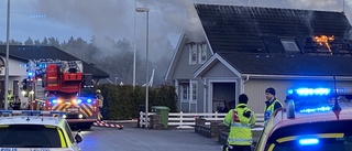 Kraftig villabrand i Stenby – men huset gick att rädda: "Jobbade på väldigt bra på platsen"