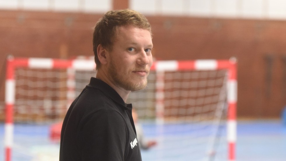 Handbollstränaren Andreas Sundqvist har en positiv känsla kring yngre förmågors kliv upp i herrlaget.