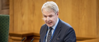 Finlands utrikesminister testades positivt