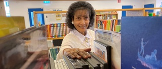 Sheila hjälper Norrköpingsborna hitta bokfavoriterna: "Jag lär mig alltid något nytt "