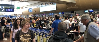 Nu peakar resandet – kaoset på Arlanda fortsätter • Helt packat med folk 