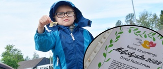 Femårige David Rutschman i Bureå är Årets miljöhjälte 2022 • Bureå församling delade ut priset på nationaldagen 