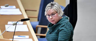 Kravet från Norrbottenspolitikern: "Stäng ner nu"
