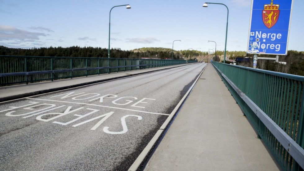 Utländska arbetstagare från EES-området kommer att kompenseras för den tid de hindrats från att komma till arbetet som en följd av gränsstängningen. Arkivbild