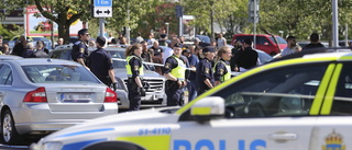 Tre män häktade för upplopp i Hjällbo