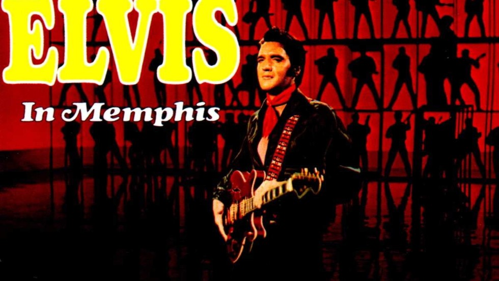 Elvis Presley med sin berömda Hagström-gitarr på skivomslaget till albumet "From Elvis in Memphis" som kom 1969. Pressbild.
