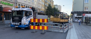 Flera busshållplatser avstängda i centrala Linköping – resenärer larmar om kaos