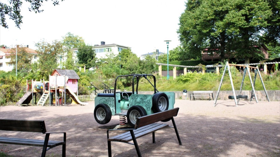 Källängsparken i Vimmerby har förutsättningar att bli något riktigt bra, menar insändarskribenten, som tycker att utbudet av lekplatser i Vimmerby är skralt.