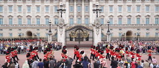 Vaktombytet tillbaka på Buckingham Palace