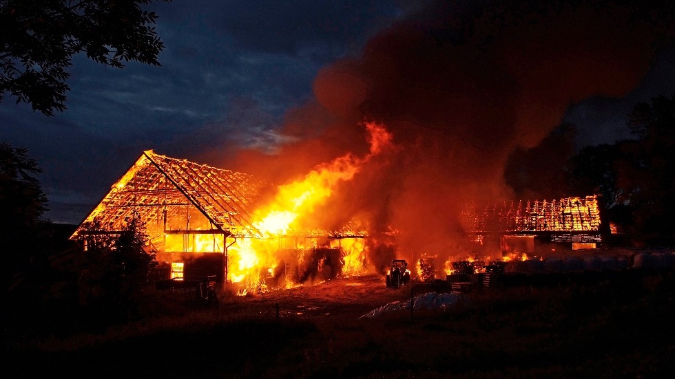 I juli 2007 eldhärjades en ladugård vid gården Utdala. Inga människor eller djur kom till skada. Brandmännen kunde bara se på och låta den brinna ner.