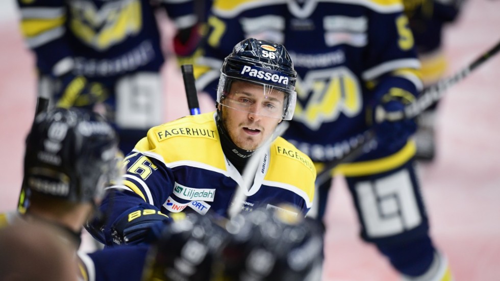 Fredrik Forsberg gjorde mål mot sin moderklubb när HV71 tog säsongens första bortaseger. Arkivbild.