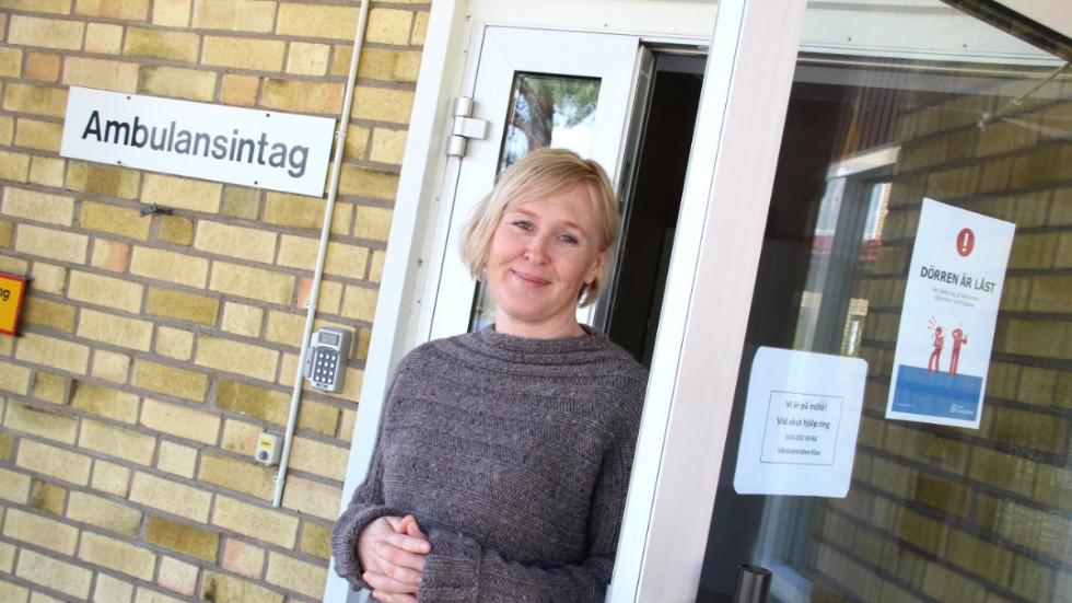 Susanne Svärm, verksamhetschef vid vårdcentralen i Kisa, är på jakt efter den sista pusselbiten i läkarstyrkan.