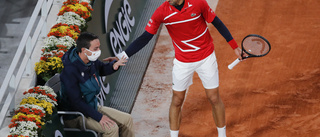 Skräckögonblick för Djokovic i segermatch