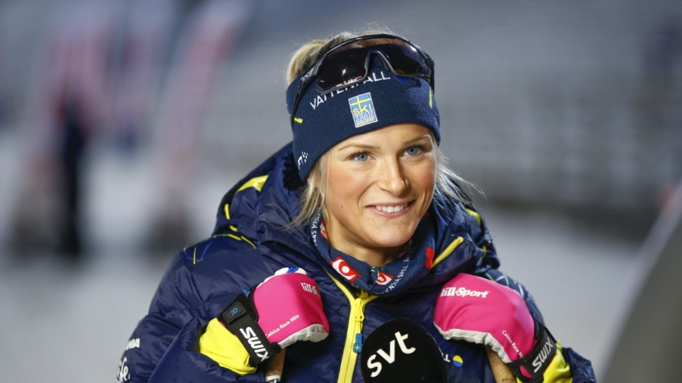 Frida Karlsson brukade leka att hon tävlade i Tour de Ski när hon tränade som liten. Nu får hon debutera i etapploppet. Arkivbild.