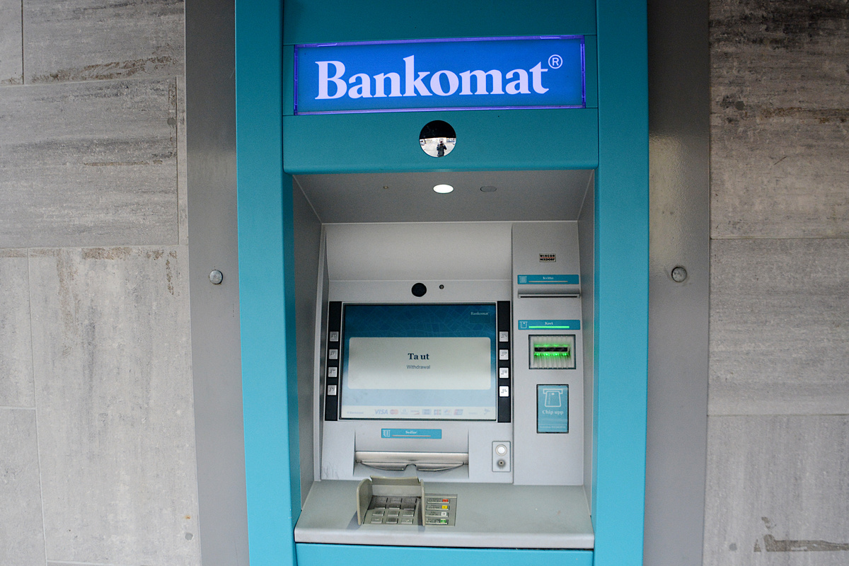 Bankomat Där Man Kan Sätta In Pengar