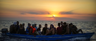 Över 13 700 tunisiska migranter har nått Italien