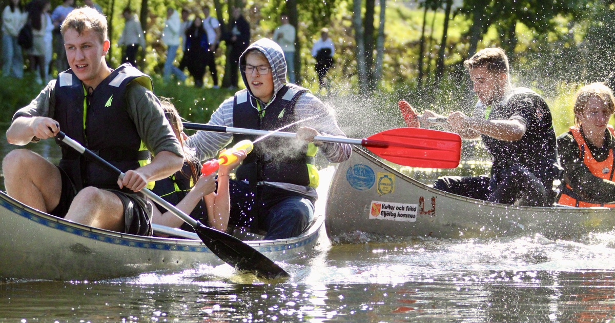 Blött och spännande när Mjölbyeleverna gjorde upp i Svartån